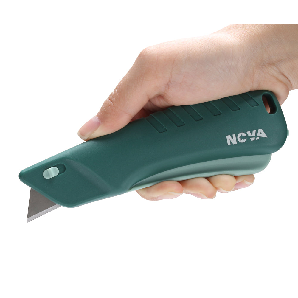 Self-Retracting Squeeze Knife